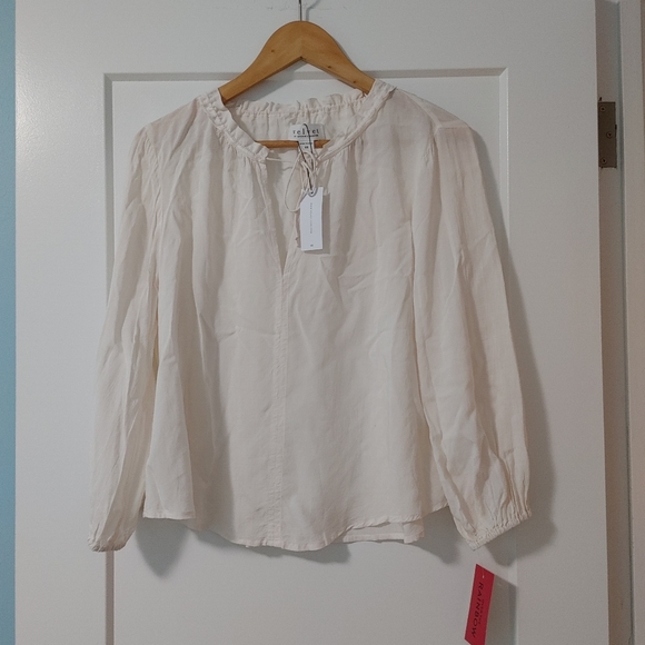 Velvet by Graham and Spencer Blouse - Picture 1 of 2